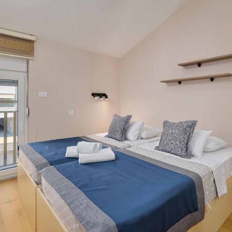 Libera Vista by MN Property - Two-Bedroom Family Apartment - 14