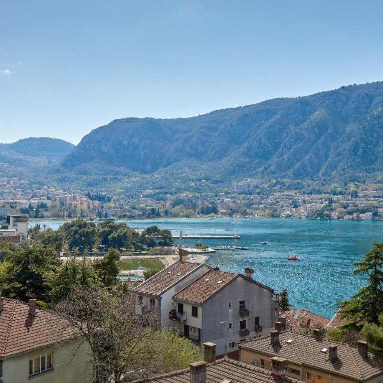 Libera Vista by MN Property - Two-Bedroom Family Apartment - 17