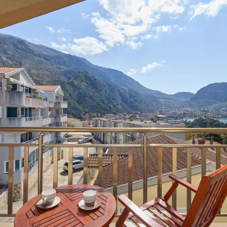 Libera Vista by MN Property - Two-Bedroom Family Apartment - 21