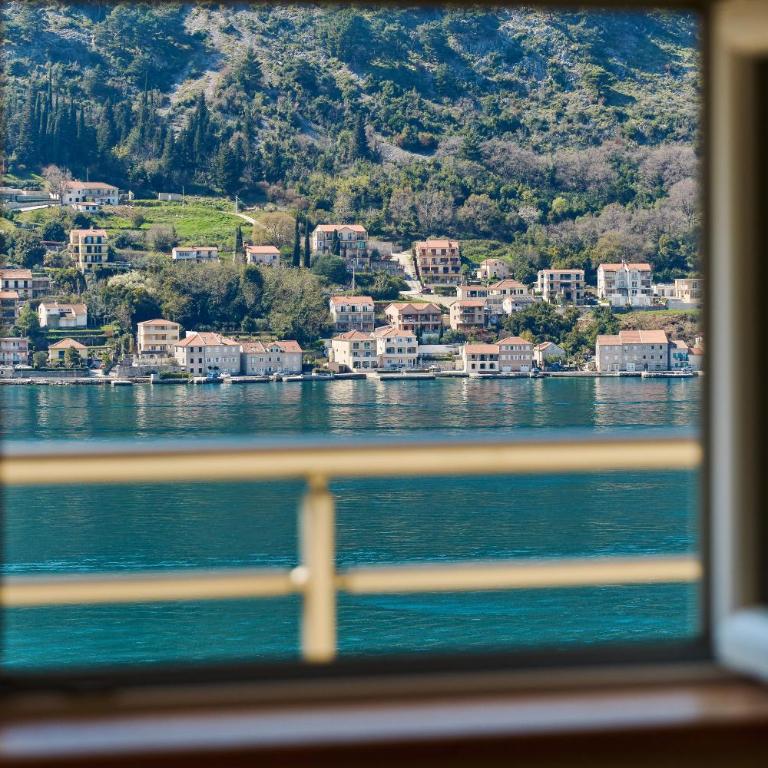 Libera Vista by MN Property - Two-Bedroom Family Apartment - 24