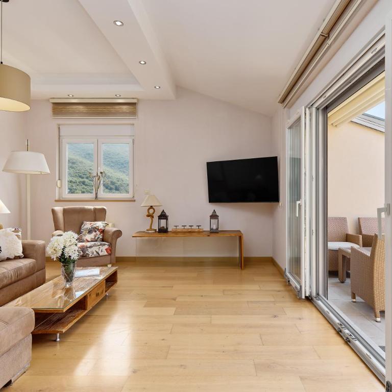 Libera Vista by MN Property - Two-Bedroom Family Apartment - 28