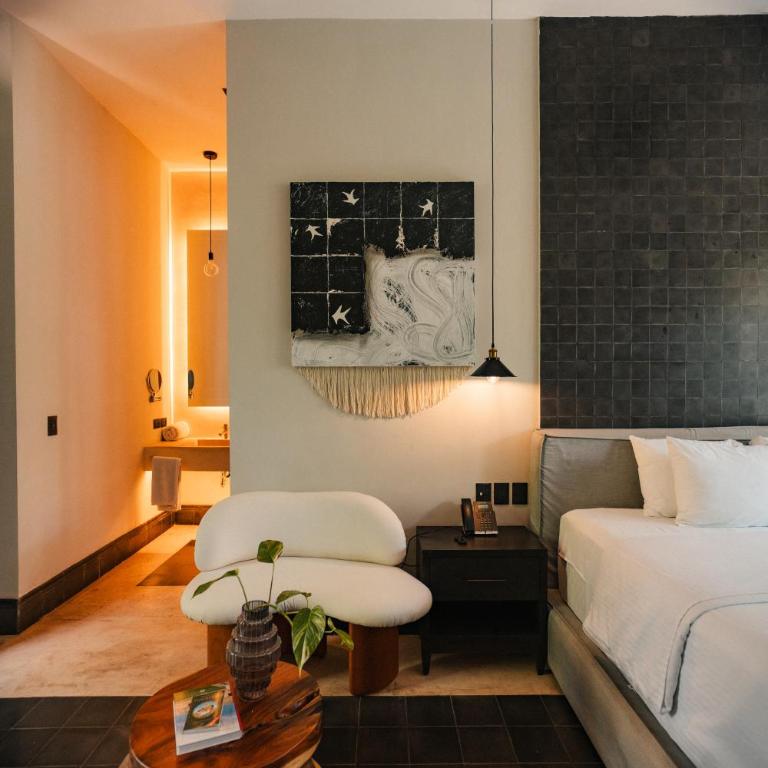 Hotel Sutuk - Junior Suite with Private Pool - 13