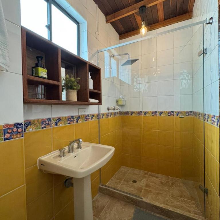 Warm Tropical Flat in Manila, Green Views & 3 Queen Beds - Apartamento de 3 dormitorios - 38