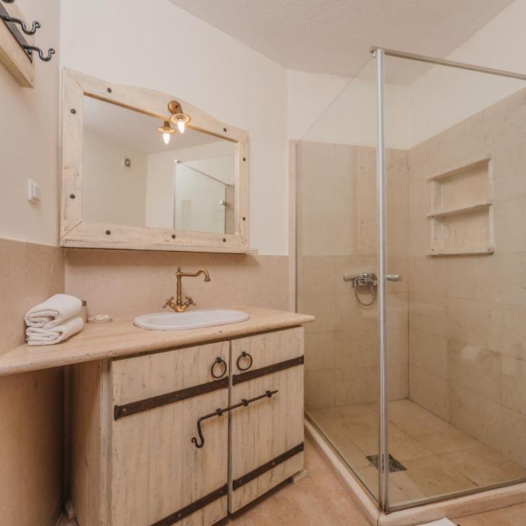 Apartments Pietra Mare - Two-Bedroom Apartment with Sea View - 24