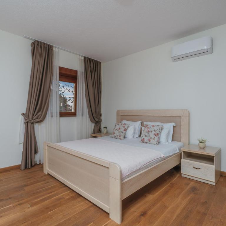 Apartments Pietra Mare - Two-Bedroom Apartment with Sea View - 27