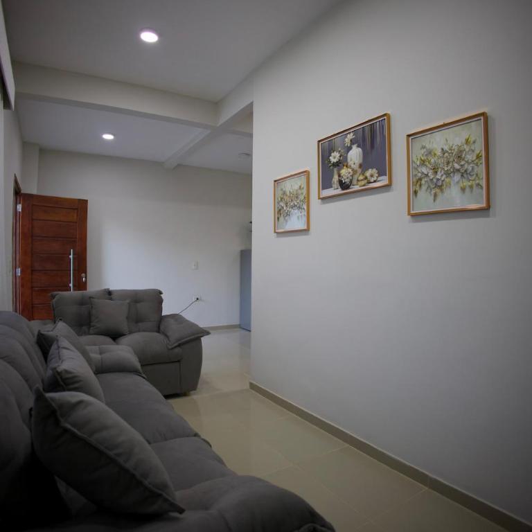 Executive House 3BR Luque Near the Airport - Three-Bedroom Apartment - 3