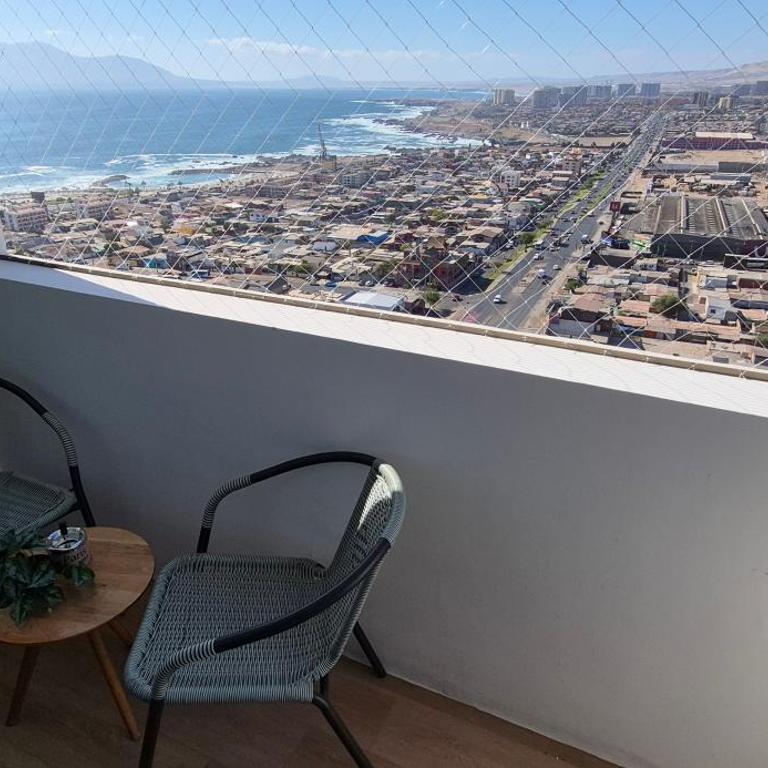 Departamento en Antofagasta - Three-Bedroom Apartment - 2