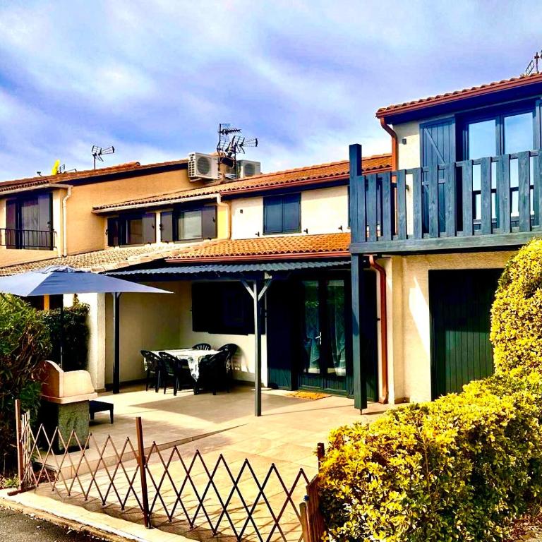 Maisons Village vacances parc aquatique en bord de mer - Maison 3 Chambres - 3