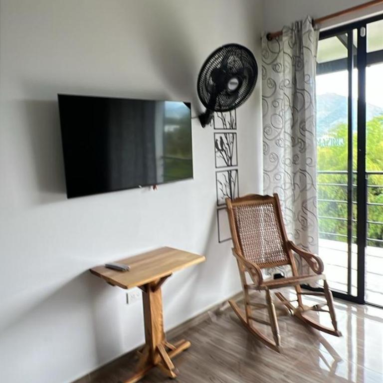 Finca Villa AlCon - Hostel - Double Room with Mountain View - 6