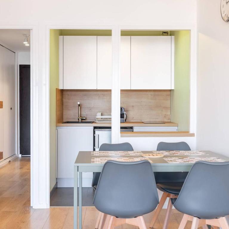 Appartement central avec balcon - 4 pers. - FR-1-821-58 - Monolocale - 3