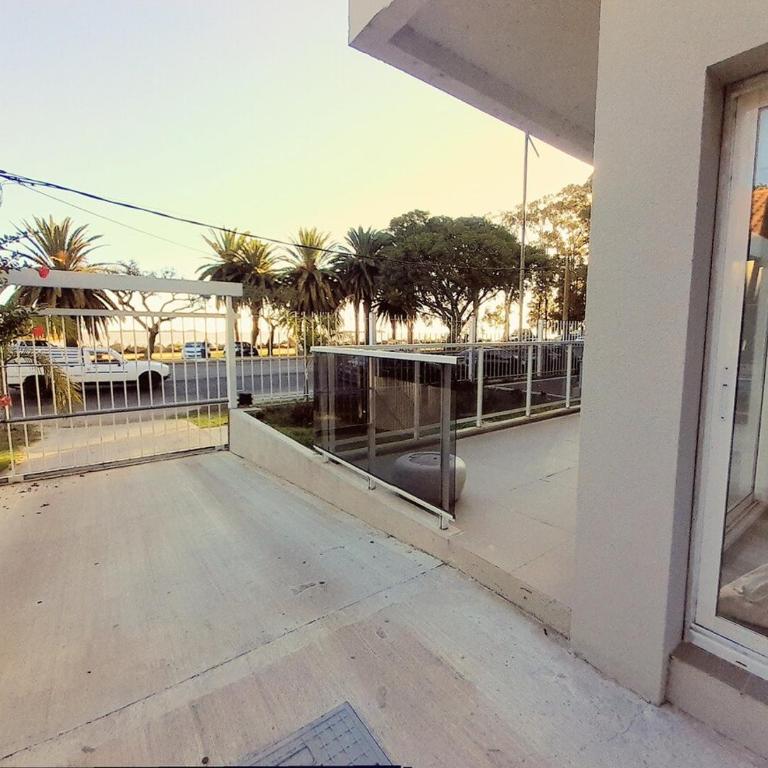 Apt 2 Frente al Río con garage propio - Apartamento de 3 dormitorios - 20