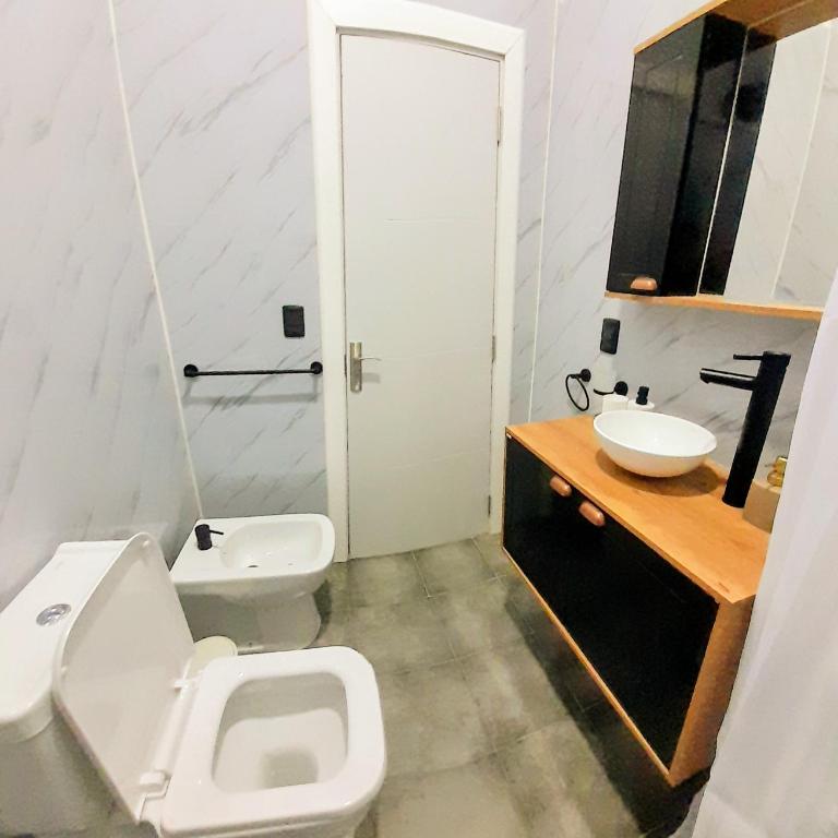 Casa cerca del Puerto, Centro y Barrio Histórico - Three-Bedroom House - 14