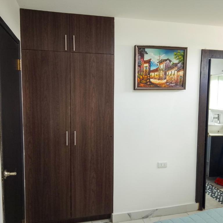 Kennedy Suite acogedora, cerca de la Clínica y Centros Comerciales - Guayaquil - - Apartment - 22