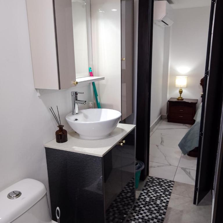 Kennedy Suite acogedora, cerca de la Clínica y Centros Comerciales - Guayaquil - - Apartment - 23