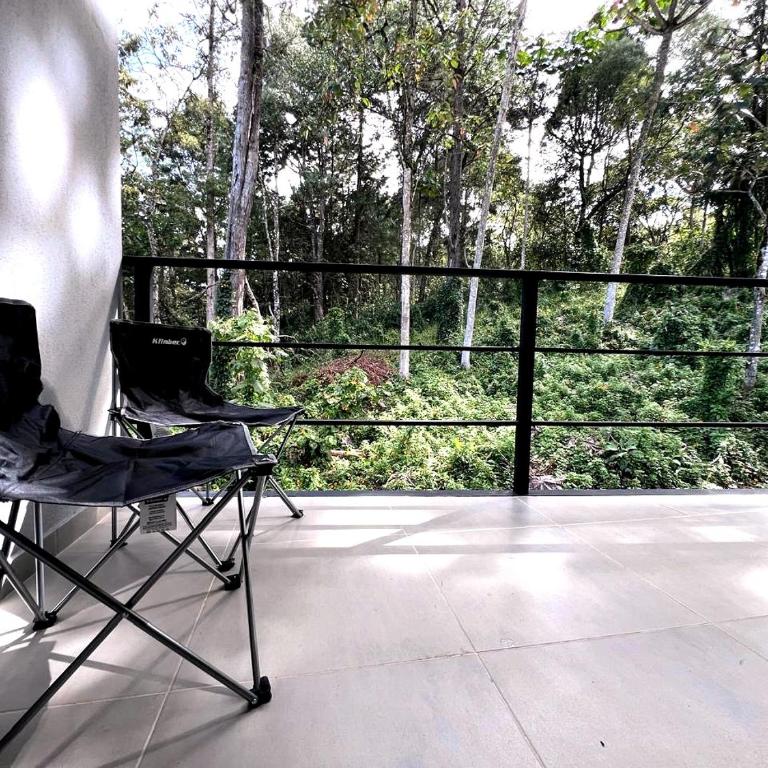 Apartaestudio con balcón y vista a la montaña cerca del aerouerto - Apartamento de 2 dormitorios - 40
