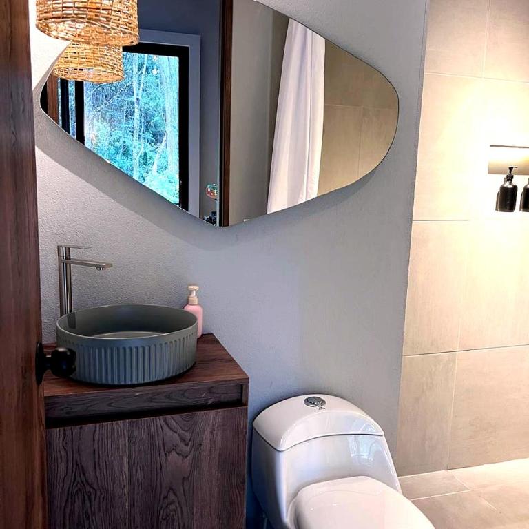 Apartaestudio con balcón y vista a la montaña cerca del aerouerto - Apartamento de 2 dormitorios - 44