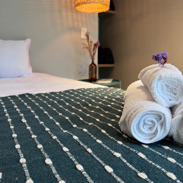 Apartaestudio con balcón y vista a la montaña cerca del aerouerto - Apartamento de 2 dormitorios - 49