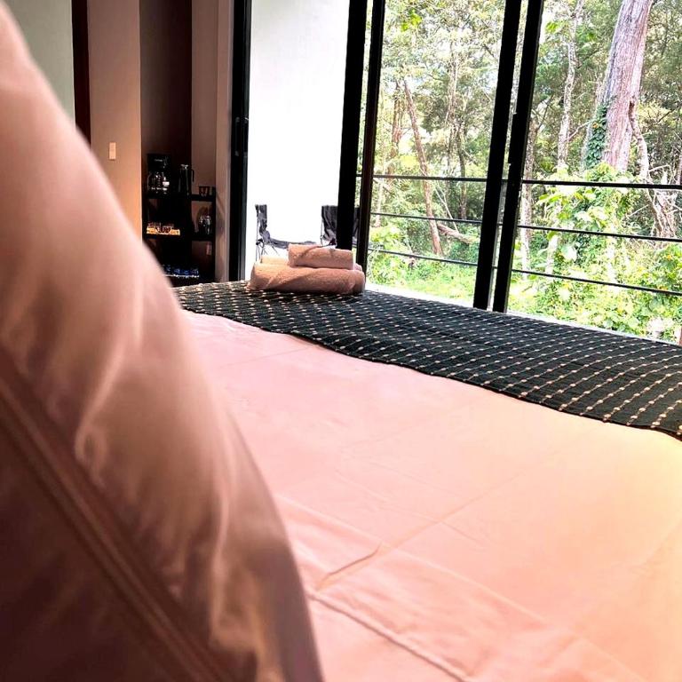 Apartaestudio con balcón y vista a la montaña cerca del aerouerto - Apartamento de 2 dormitorios - 52