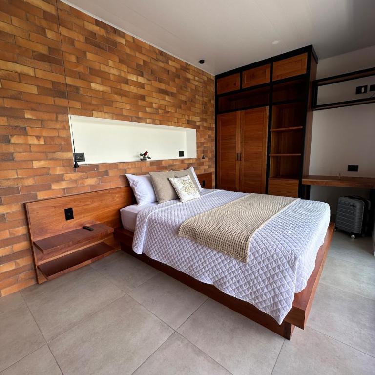Roys Suites Galapagos - Habitación Doble con balcón - 1