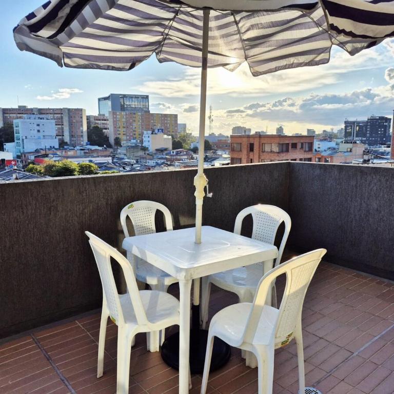 Bogotá Corferias Embajada - Two-Bedroom Apartment - 29