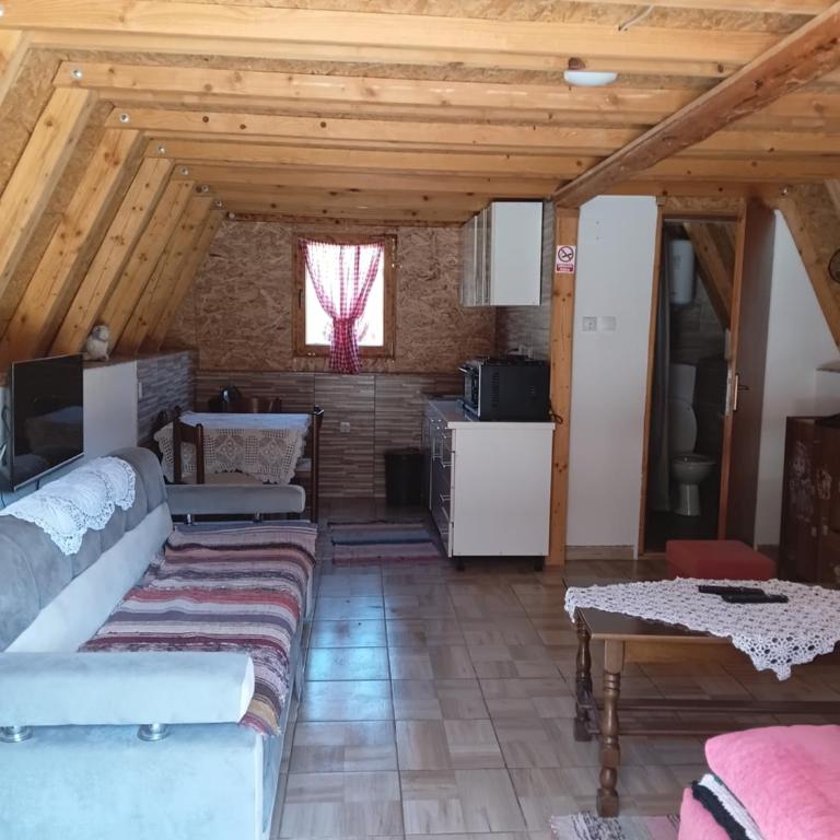 Seosko domacinstvo Rajska Dolina - Kuća sa 1 Spavaćom Sobom - 6