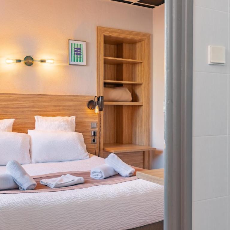 Logis Mar I Sol - Hôtel Restaurant en bord de Mer - Standard Double Room with Court View - 1