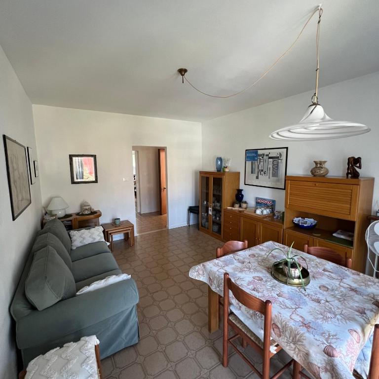 Entire flat, 1 minute walk from lake of Garda - Appartamento con 2 Camere da Letto - 13