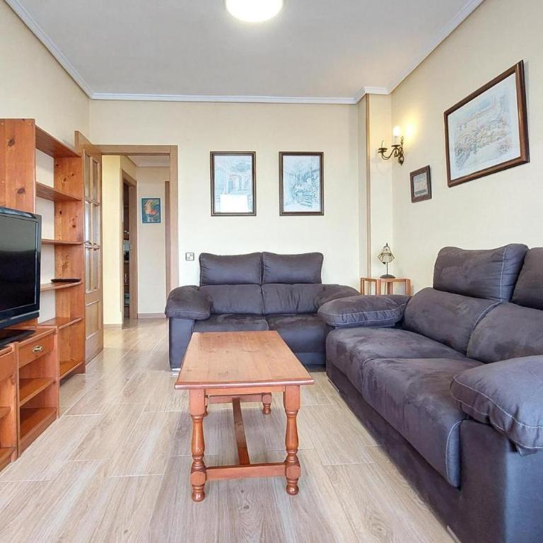 3 Bedroom Beautiful Apartment In Gandía - Apartamento de 3 dormitorios - 2