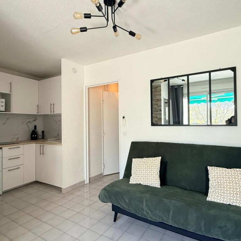 Appartement typeT2bis climatisé à 150m de la plage - Apartment mit 2 Schlafzimmern - 20