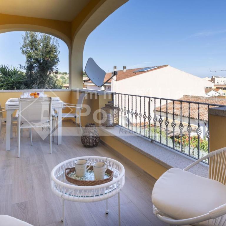 Raphael's Boutique Stay - Appartamento con 3 Camere da Letto e con Balcone - 63
