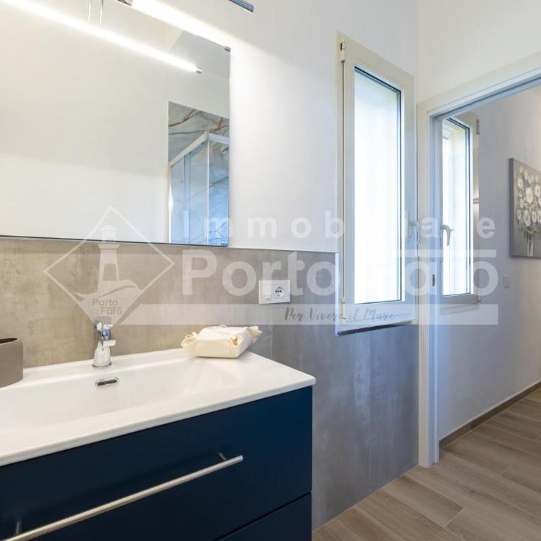 Raphael's Boutique Stay - Appartamento con 3 Camere da Letto e con Balcone - 46