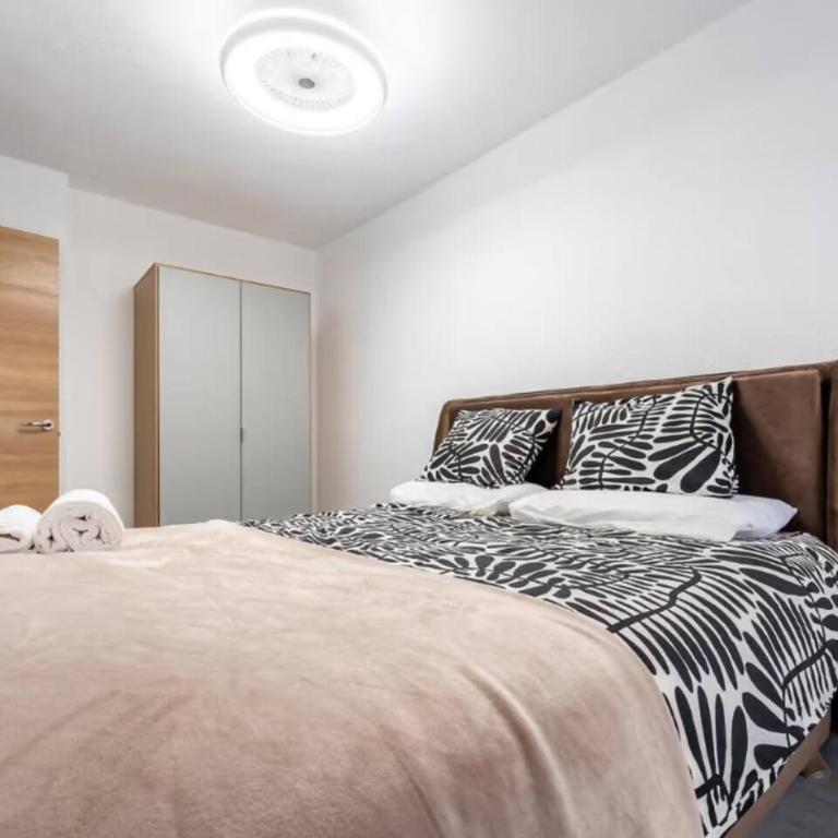 Merced-Victoria Especial Apto 1-6 Pax Wi-Fi 3 hab - Apartamento de 3 dormitorios Premium - 12
