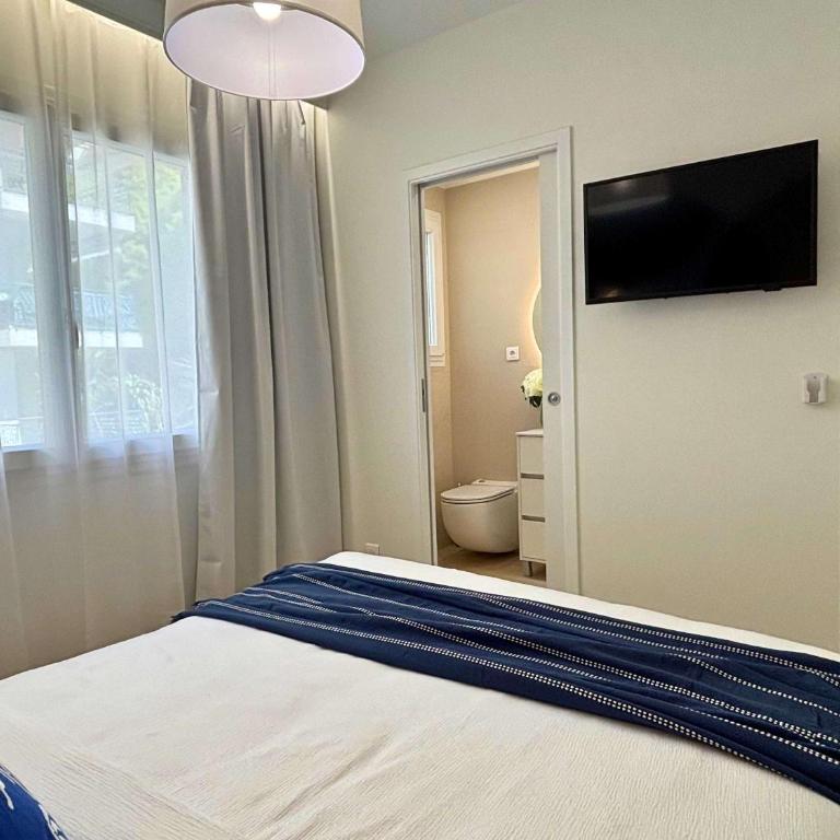 Barbara Apartment by the beach 2Bed 2Baths - Apartment - 9
