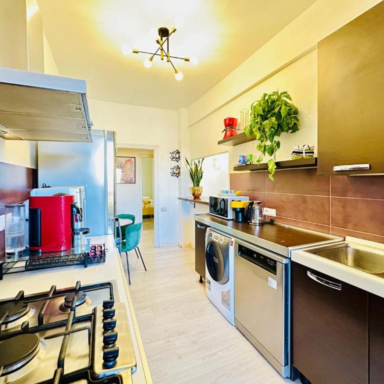 Trastevere Lulus Home - Appartamento Premium con 3 Camere da Letto e Balcone - 30