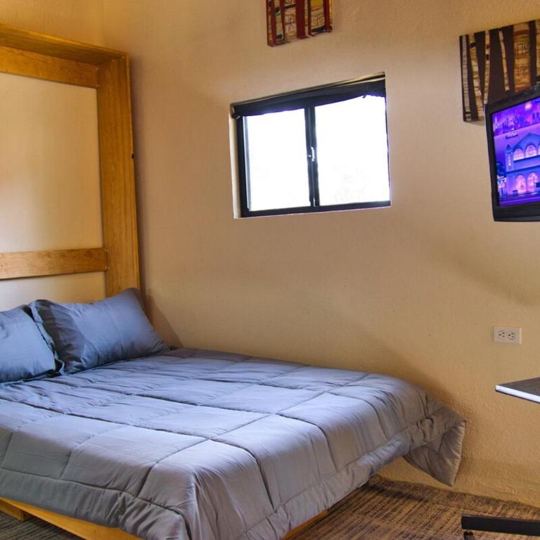 Loft studio with views of downtown Tijuana - One-Bedroom Apartment - 4