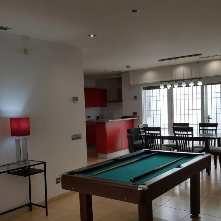 Vivienda amplia y cómoda hasta 10 huéspedes. - Apartamento - 9
