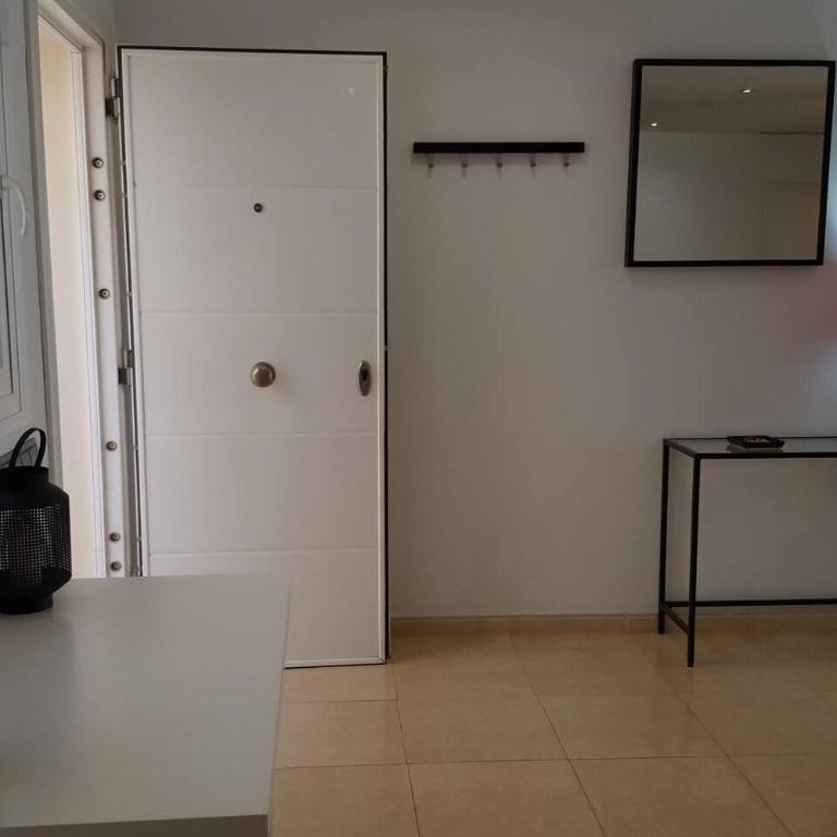 Vivienda amplia y cómoda hasta 10 huéspedes. - Apartamento - 12