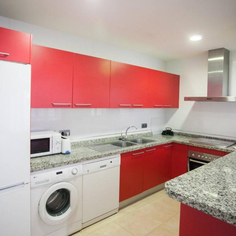Vivienda amplia y cómoda hasta 10 huéspedes. - Apartamento - 24