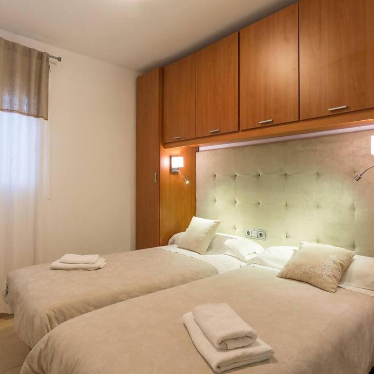 Vivienda amplia y cómoda hasta 10 huéspedes. - Apartamento - 40