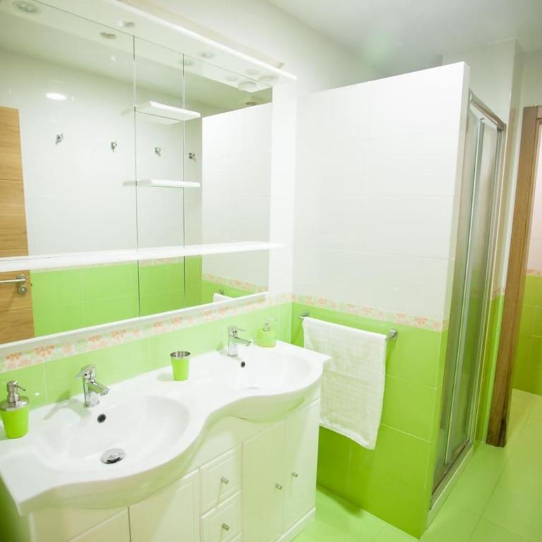 Vivienda amplia y cómoda hasta 10 huéspedes. - Apartamento - 48
