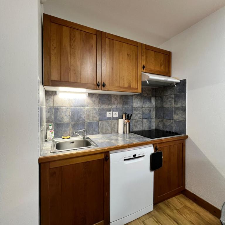Apparts au Cœur de St-Lary - Piscine Chauffée et Sauna - Apartment mit 3 Schlafzimmern und Balkon - 3