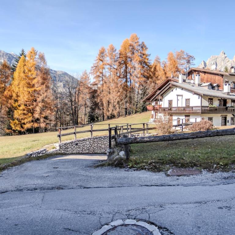 Relax e panorama a Cortina, accogliente appartamento a Pecol - Appartement en Duplex - 14