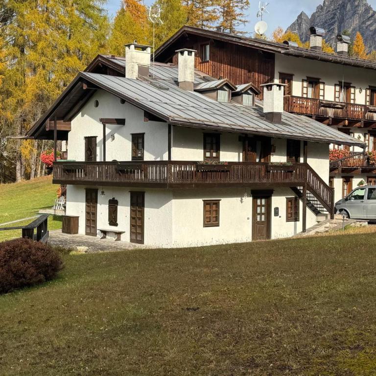 Relax e panorama a Cortina, accogliente appartamento a Pecol - Appartement en Duplex - 18