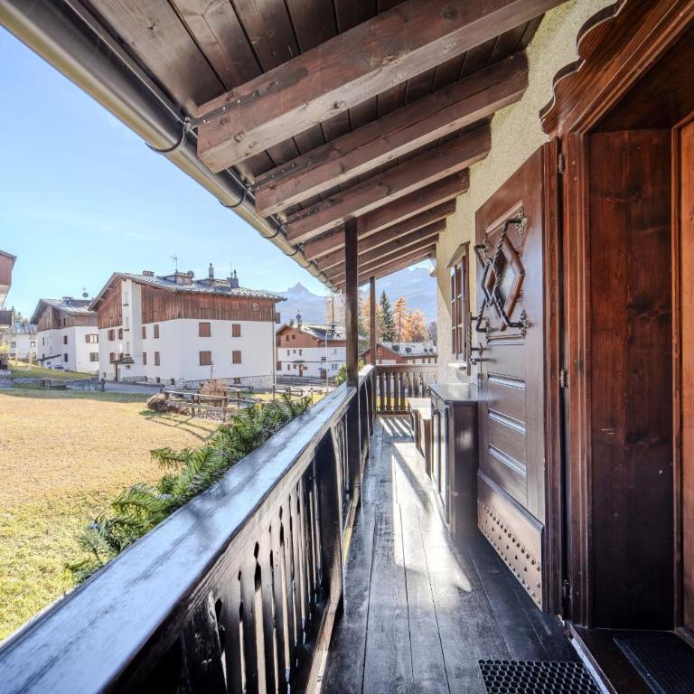 Relax e panorama a Cortina, accogliente appartamento a Pecol - Appartement en Duplex - 17