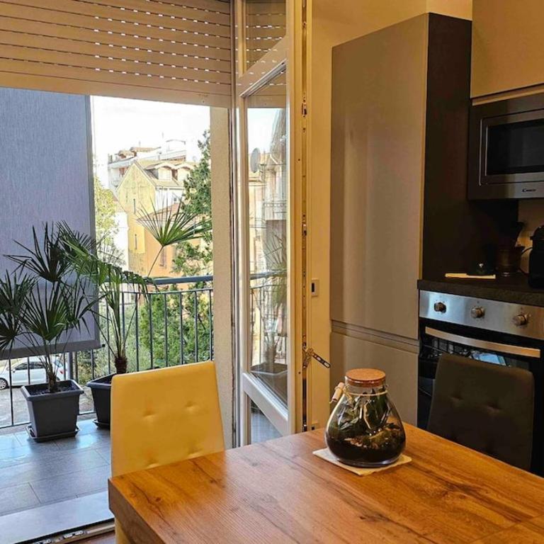 Little Paradise - Arona - 2 minuti dal lago - Appartamento con 2 Camere da Letto - 10