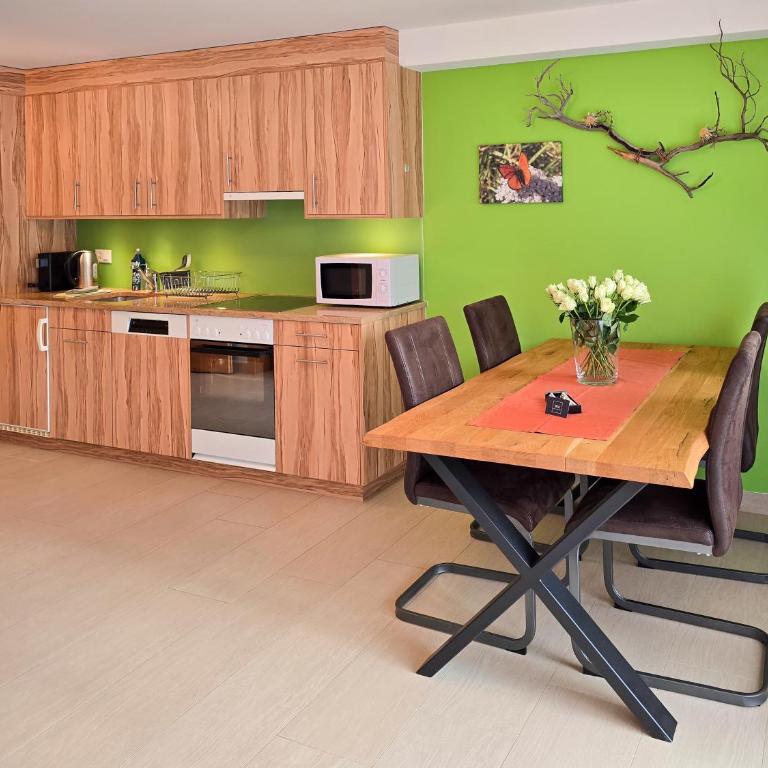 Welcome - Apartamento de 1 dormitorio con balcón y vistas a la montaña - 1
