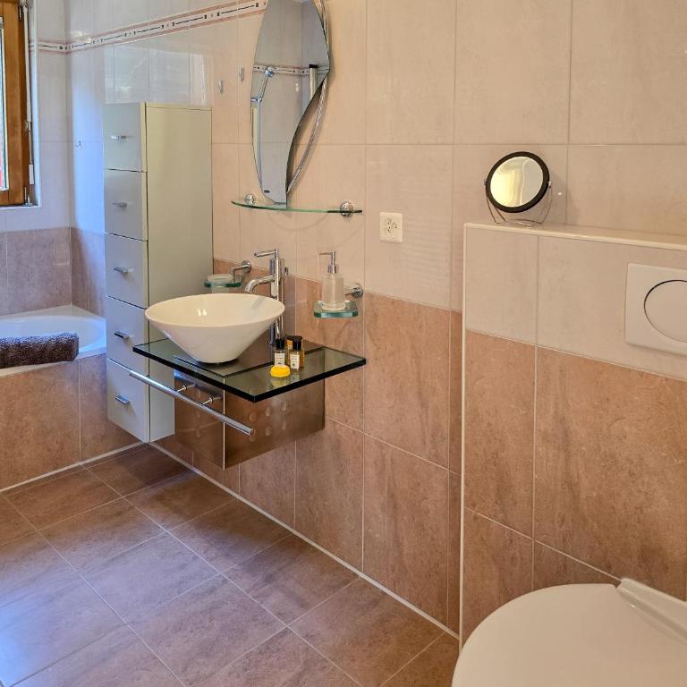 Welcome - Apartamento de 1 dormitorio con balcón y vistas a la montaña - 2