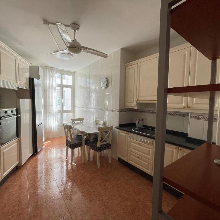Auditorio-Las Arenas - Apartamento de 3 dormitorios con vistas - 5