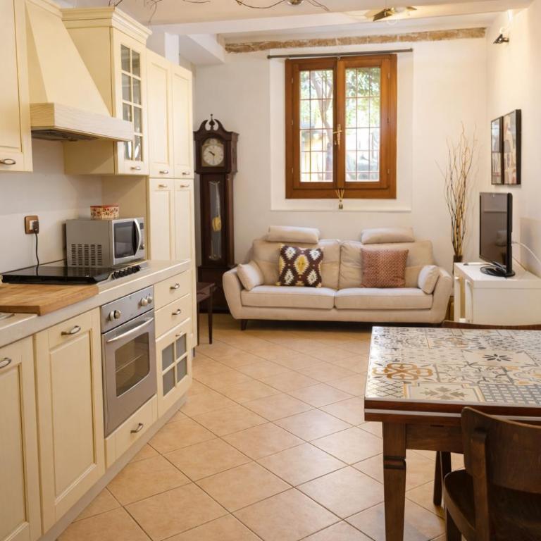 Sant'Isaia Comfort Apartment - Appartamento con 2 Camere da Letto - 1