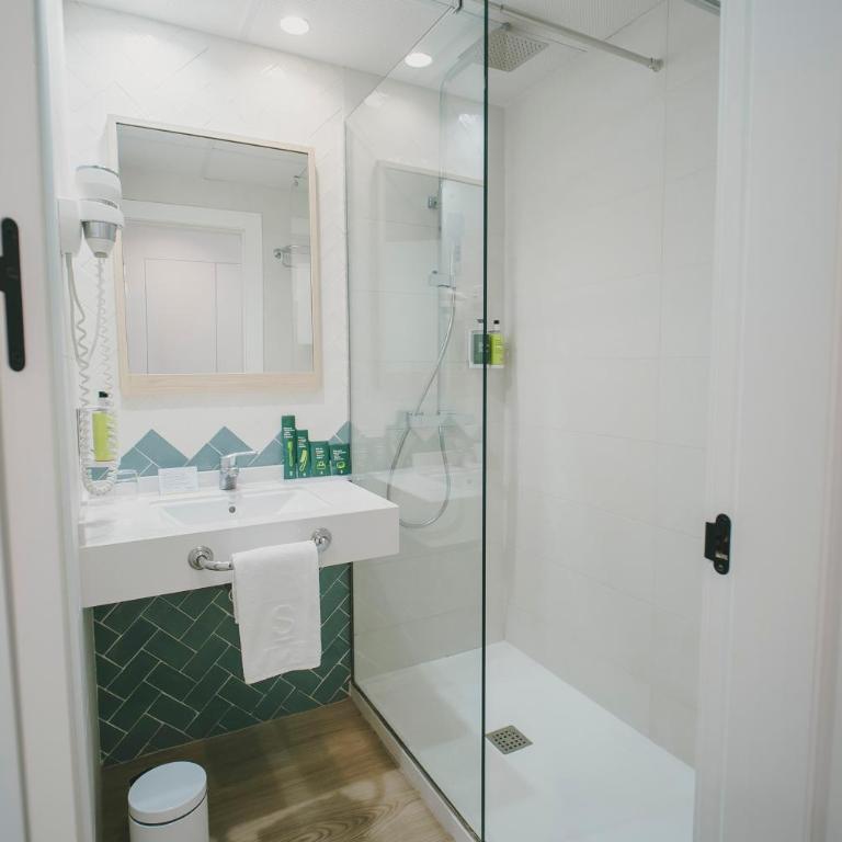 Sercotel Carlos III - Habitación Doble - 2 camas - 3